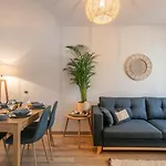 Bleuet - 2 Bedrooms - Air Conditioning, Free Parking & Tram * גרנובל
