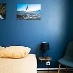 Bleuet - 2 Bedrooms - Air Conditioning, Free Parking & Tram דירה *