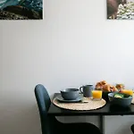 Bleuet - 2 Bedrooms - Air Conditioning, Free Parking & Tram דירה גרנובל